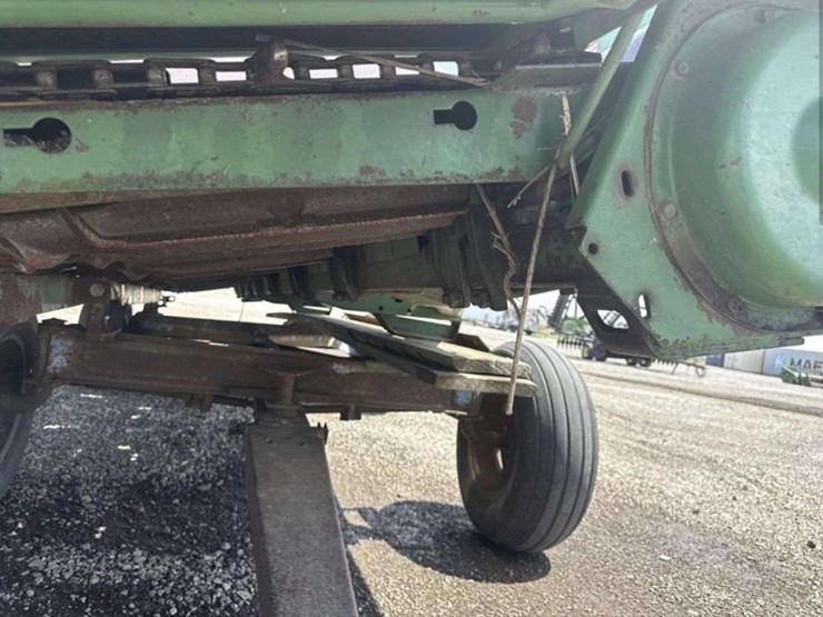 john-deere-8-image-10