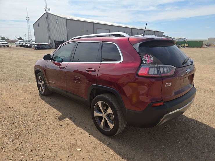 2019-jeep-cherokee-limited-image-4