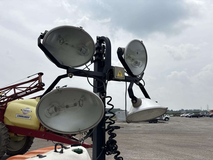 generac-towable-light-tower-station-image-4