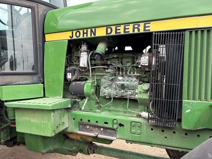 john-deere-4650-image-12