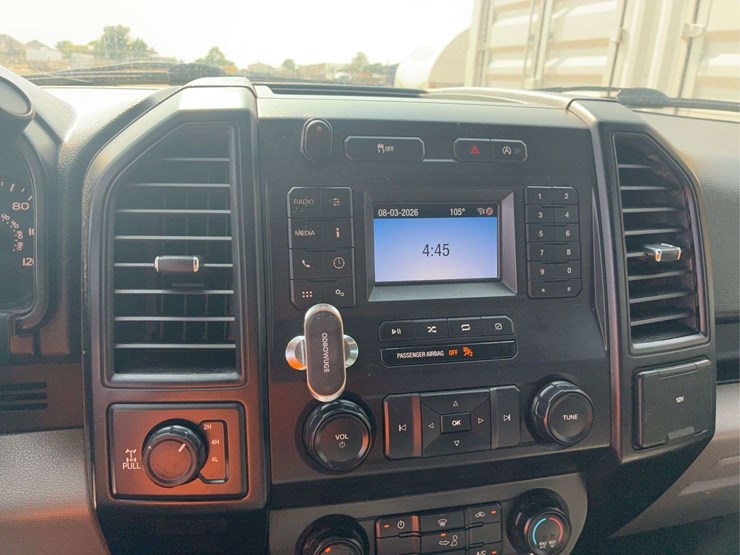 2019-ford-f150-lariat-image-29