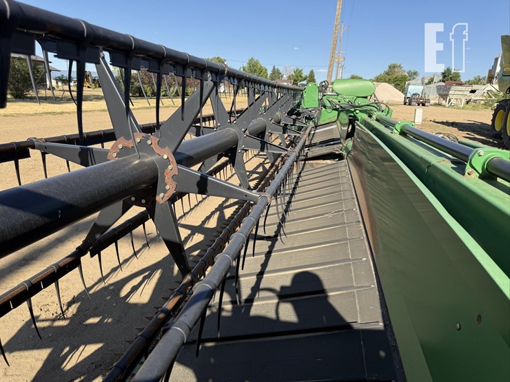 2010-john-deere-640d-image-13