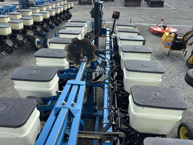 kinze-3500-image-30