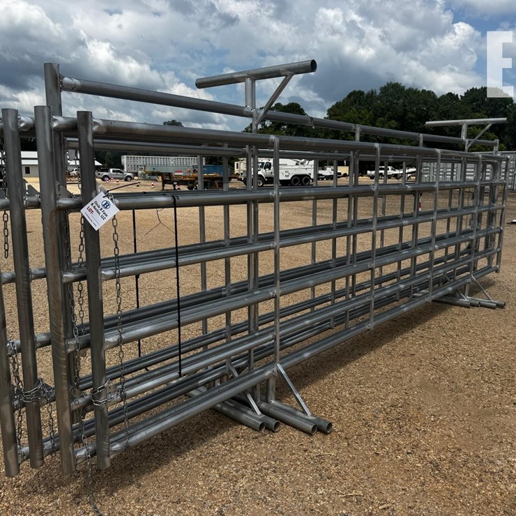 GALVANIZED FREE STANDING 20' PANELS 7479