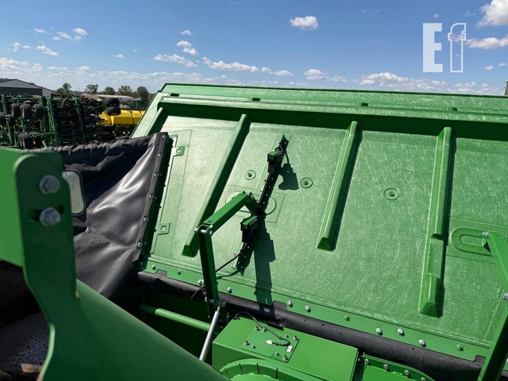 2020-john-deere-s790-image-115