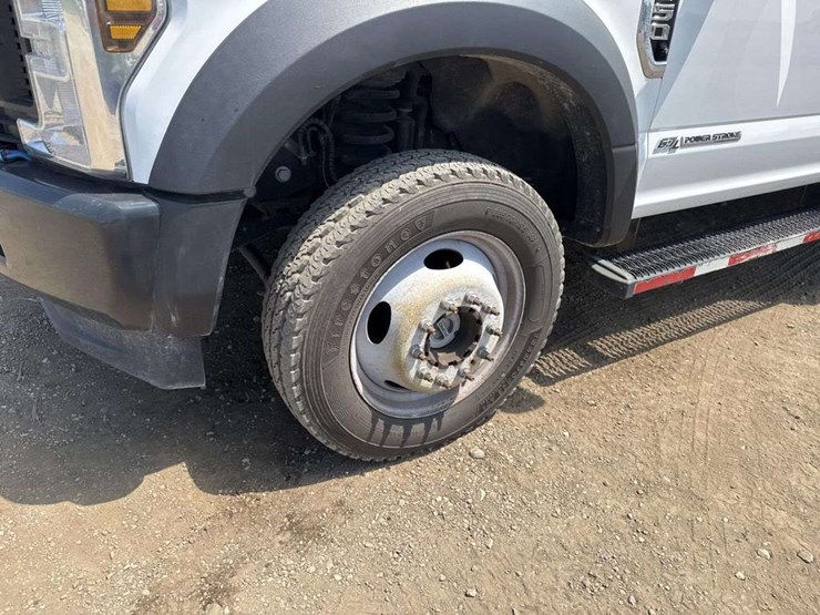2019-ford-f550-image-8