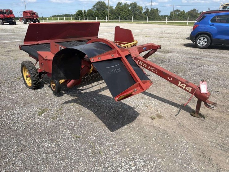 new-holland-144-image-5