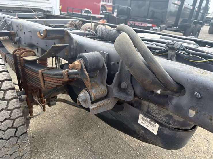 2019-ford-f550-xl-image-21