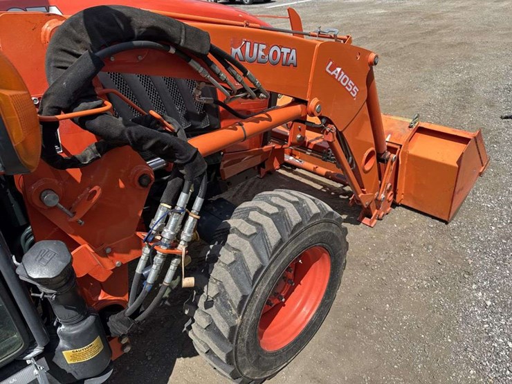 kubota-5460-tractor-image-13