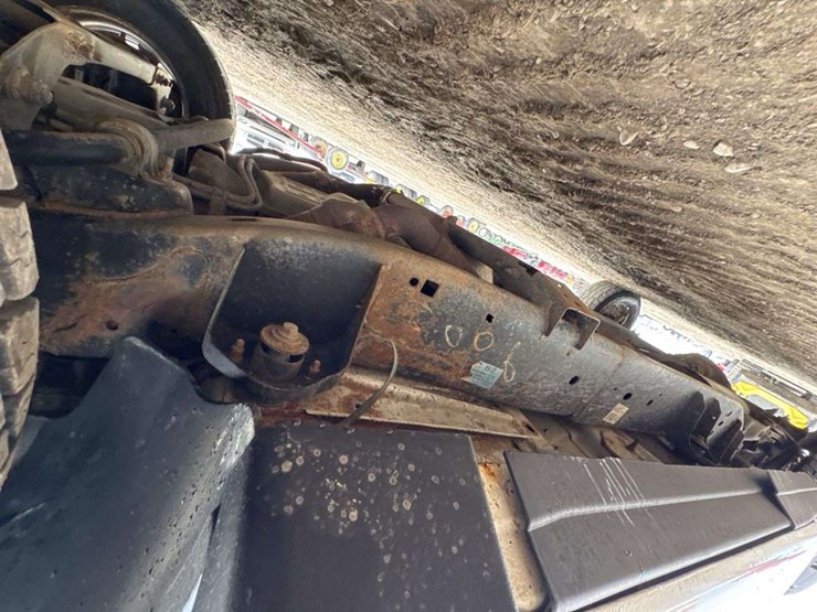 2014-ford-f150-xl-image-22