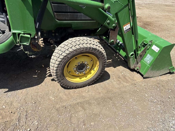john-deere-4210-image-10