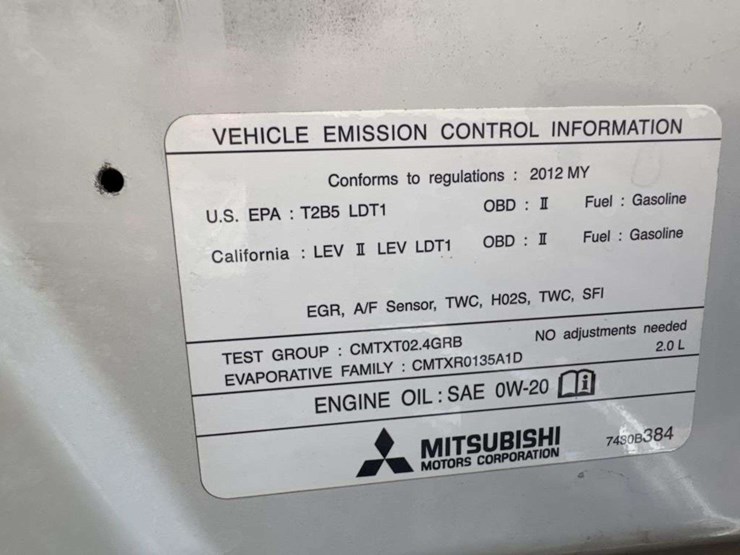 2012-mitsubishi-outlander-image-22