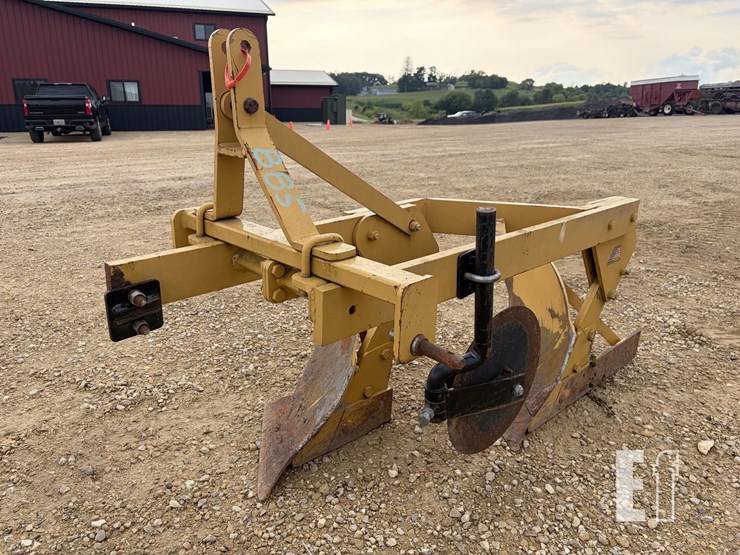 plow-2-bottom-885-image-1