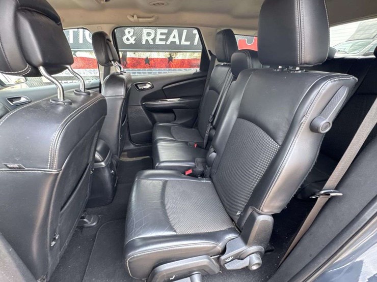 2018-dodge-journey-image-16