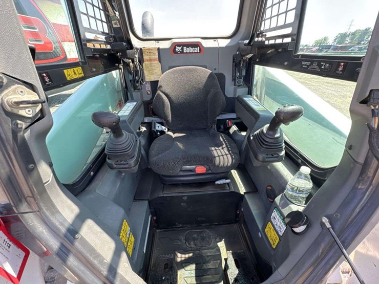 2021-bobcat-t62-image-18