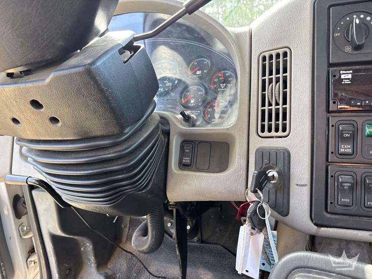 2019-international-workstar-7300-image-45