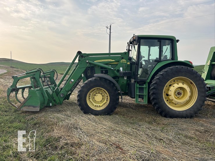 2008-john-deere-7230-premium-image-45