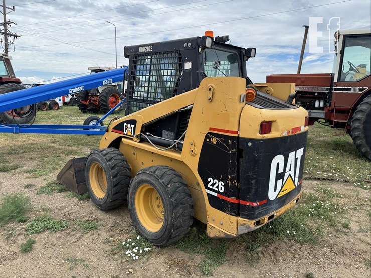 2003-caterpillar-226-image-4