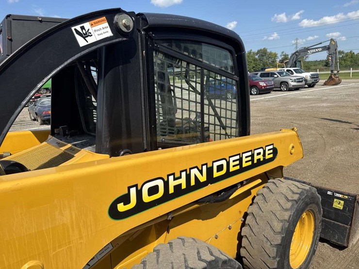 john-deere-250-image-11