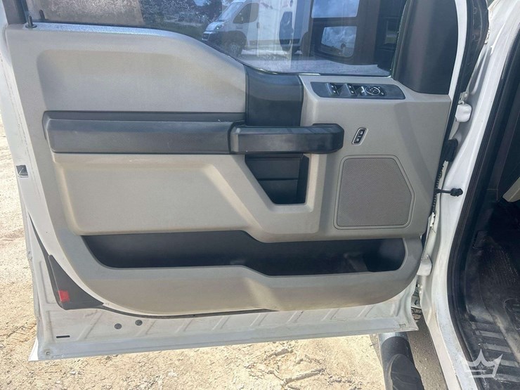 2019-ford-f250-image-10
