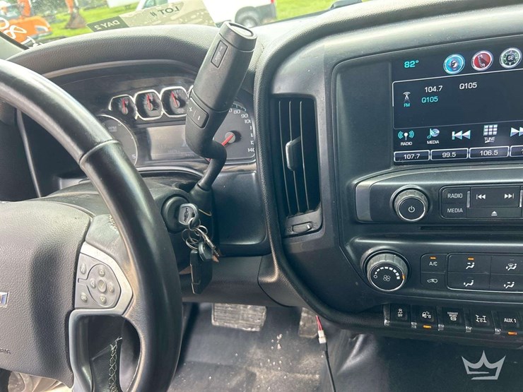 2024-chevrolet-silverado-6500hd-image-19
