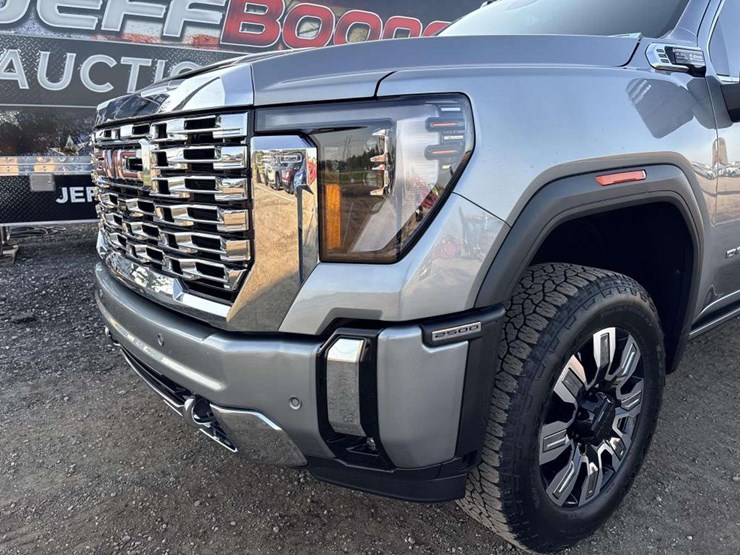 2026-gmc-sierra-2500-image-14