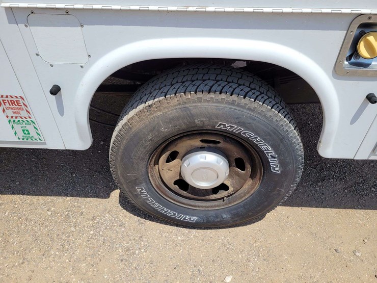 2020-ford-f350-image-9
