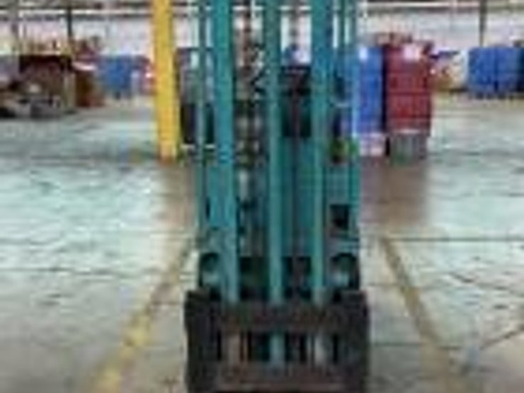 #106a-•-benefit-of-the-salvation-army-1953-clark-c20p-forklift-image-2