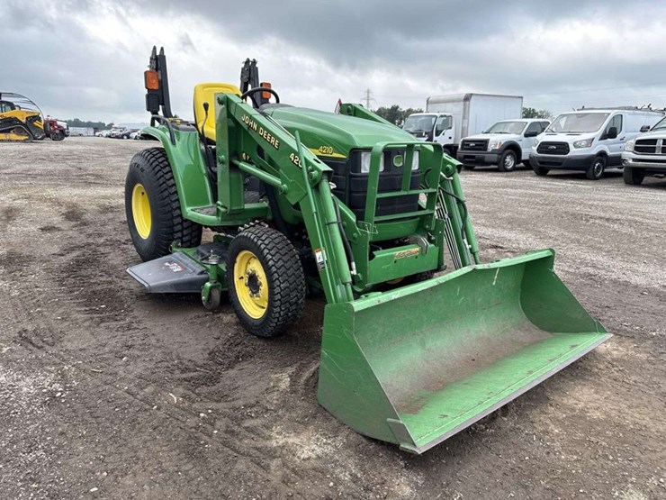 john-deere-4210-image-4