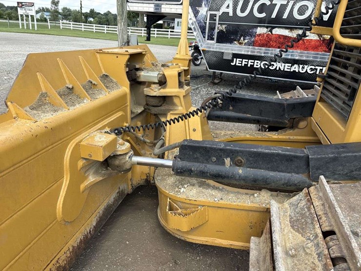 caterpillar-d6n-lgp-image-12