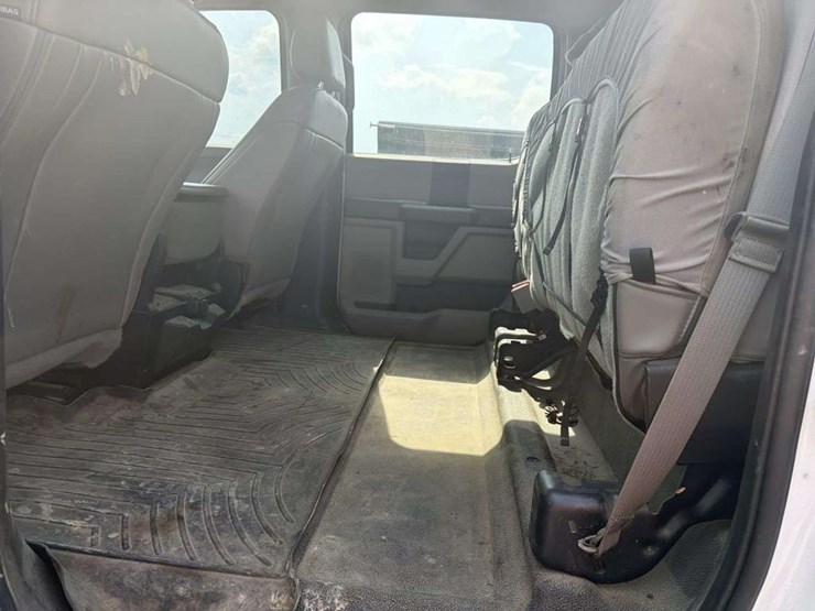 2019-ford-f550-xl-image-17