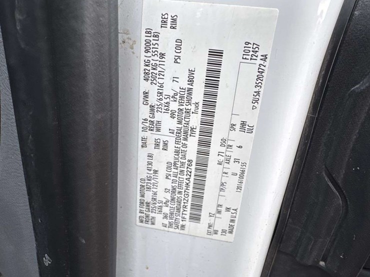 2017-ford-transit-image-9