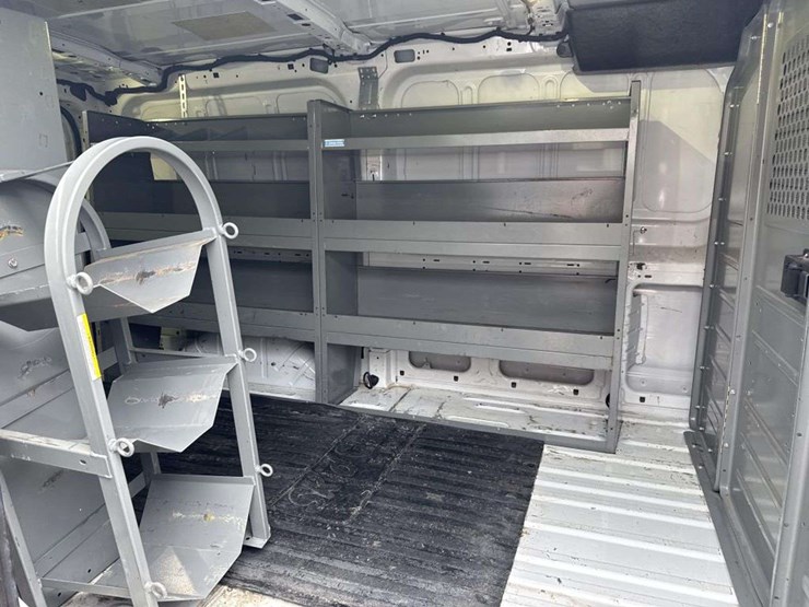 2017-ford-transit-image-16