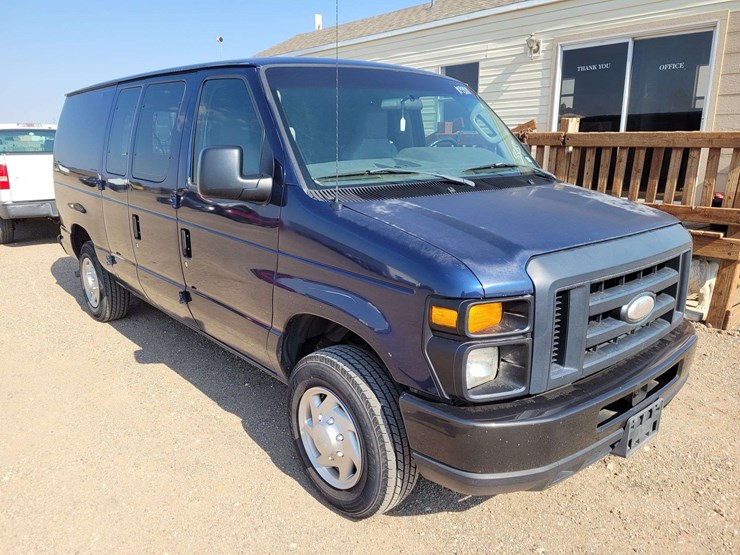 2013-ford-e150-image-3