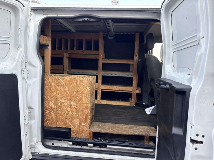 2015-ford-transit-image-8
