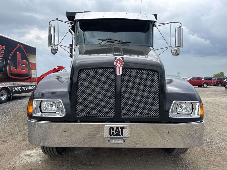 1998-kenworth-t300-image-5