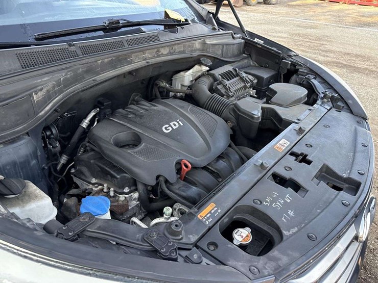 2015-hyundai-santa-fe-image-15