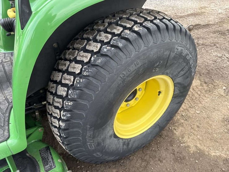 john-deere-4210-image-10
