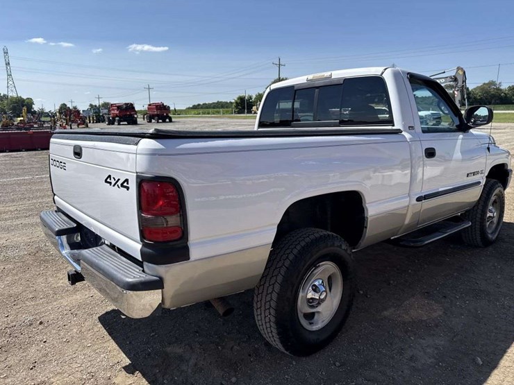2001-dodge-ram-1500-image-5