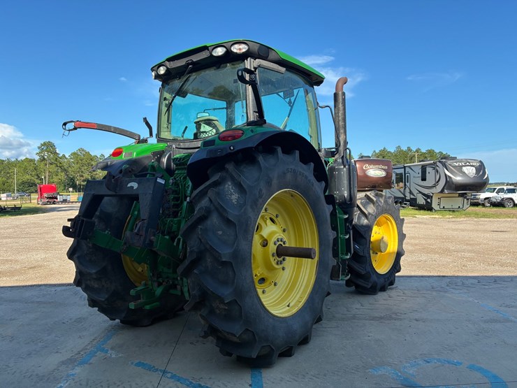 2017-john-deere-6215r-image-3