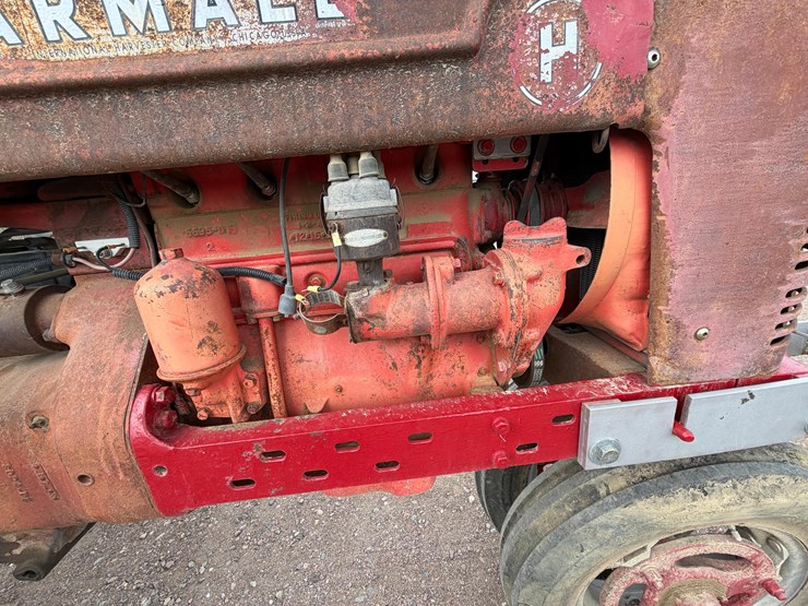 1948-ihc-farmall-h-tractor-image-27