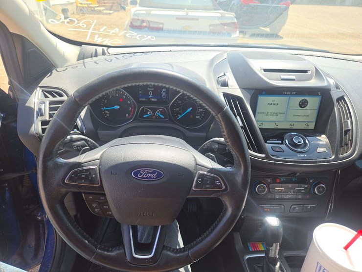 2017-ford-escape-image-10