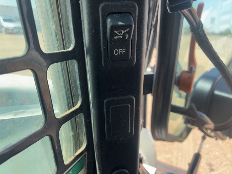 bobcat-s650-image-24