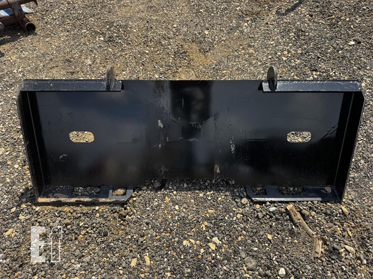 receiver-hitch-skid-steer-attach-image-2