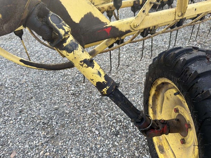 new-holland-256-image-12
