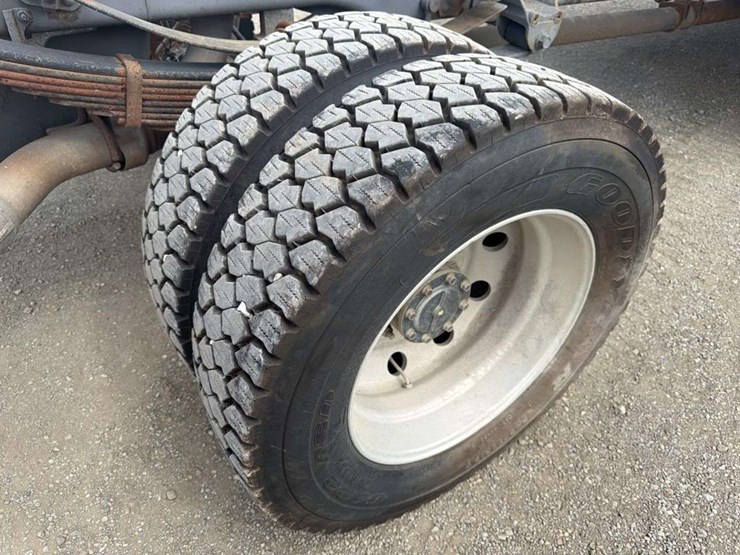 2019-ford-f550-xl-image-24