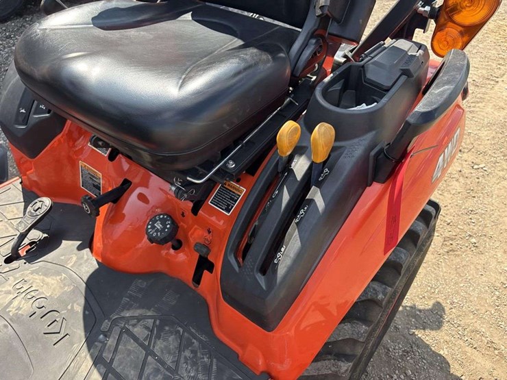 kubota-bx2380-image-14