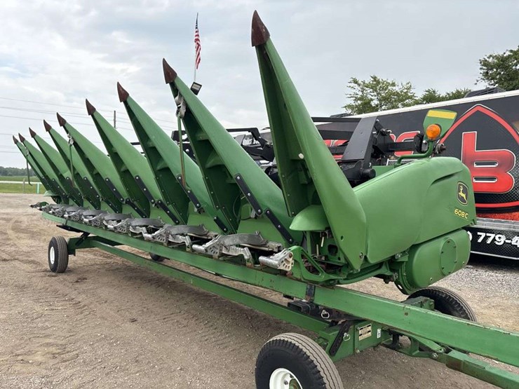 john-deere-608c-image-1