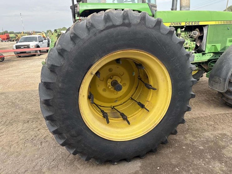 john-deere-4650-image-15