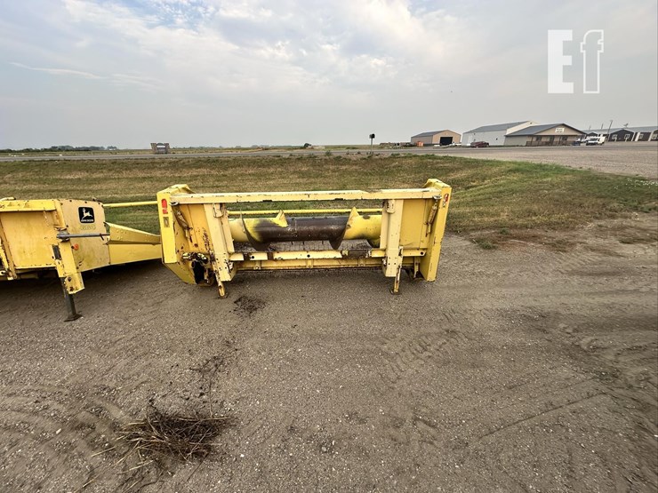 john-deere-630-image-8